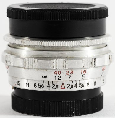 Seitenansicht mit Kappe